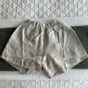 DISSH Kara Natural Linen Jogger Shorts